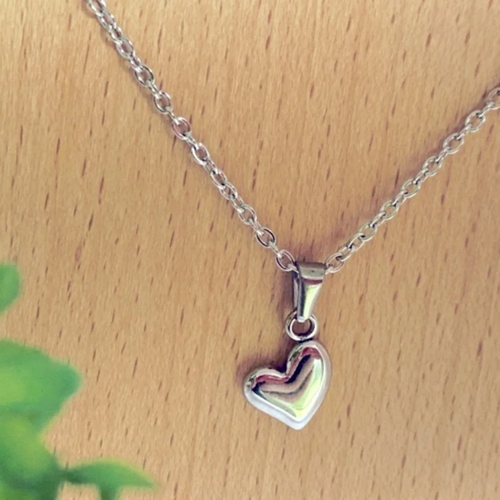 𝅺STAINLESS Steel Necklace With Puff Heart Pendant
